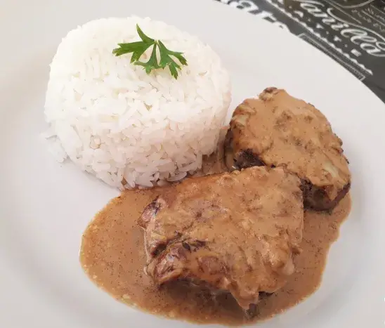 Filé Mignon ao Molho de Mostarda no Forno: Receita Deliciosa