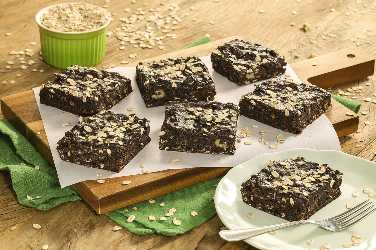 Brownie de Chocolate e Aveia: Sabor e Nutrição em Cada Pedacinho